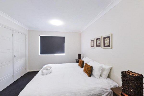 Astina Serviced Apartments - Central Penrith Habitación foto
