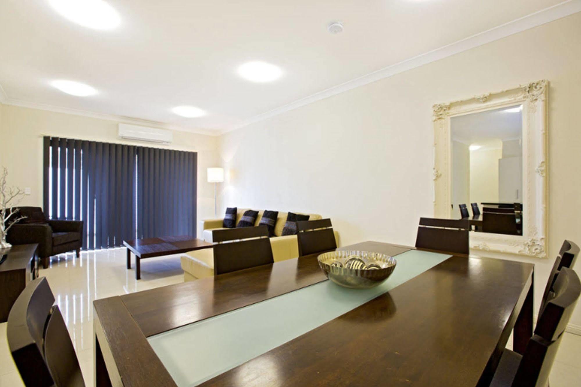 Astina Serviced Apartments - Central Penrith Exterior foto