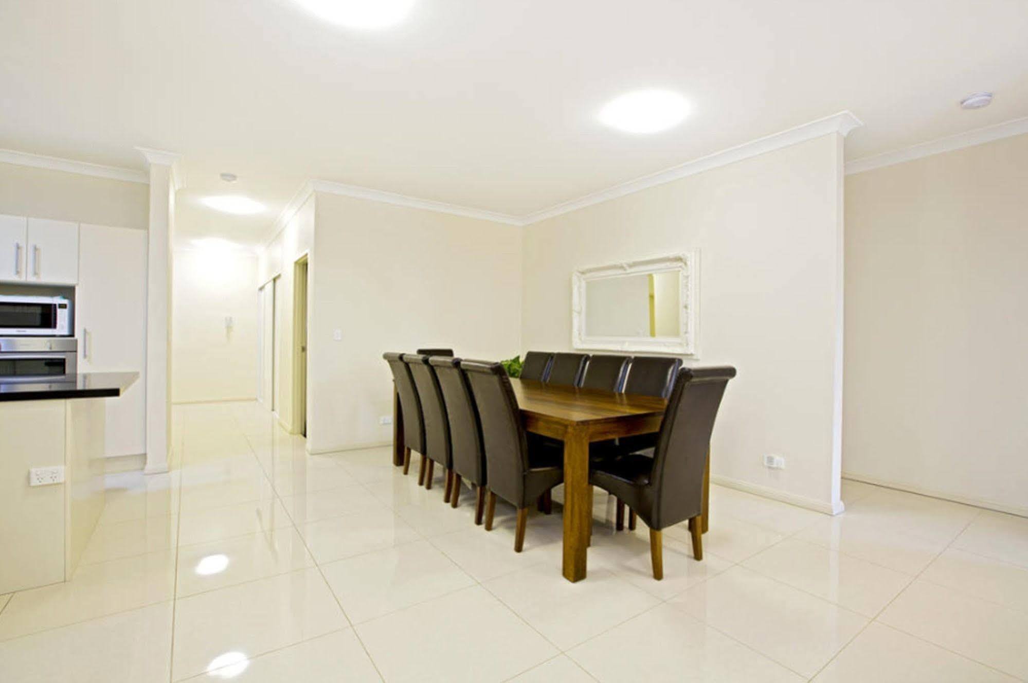 Astina Serviced Apartments - Central Penrith Exterior foto