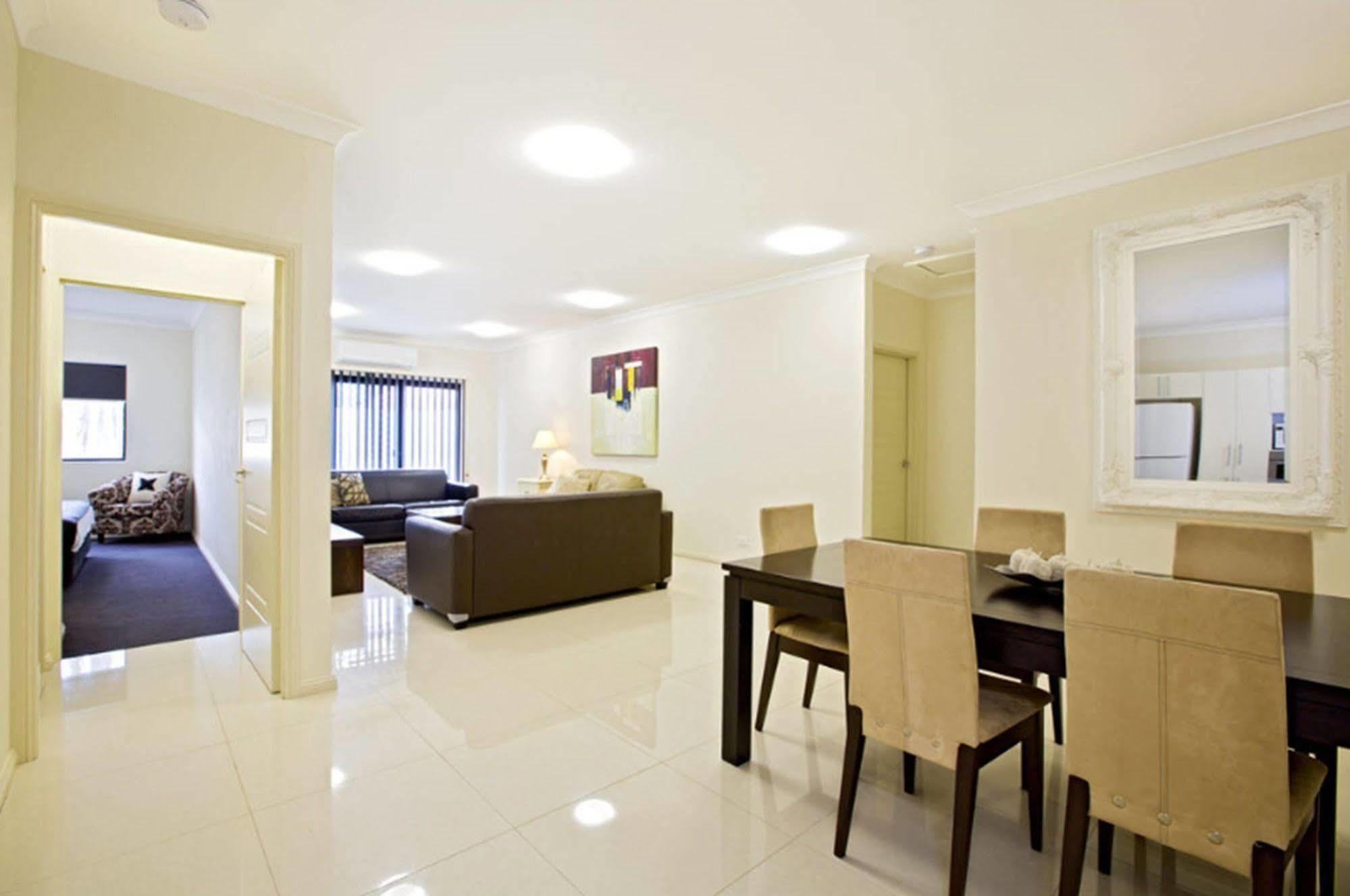 Astina Serviced Apartments - Central Penrith Exterior foto